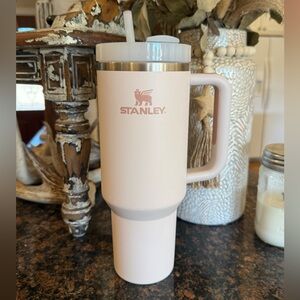 Stanley 40 oz Stainless Steel H2.0 FlowState Quencher Tumbler Rose Quartz 2.0